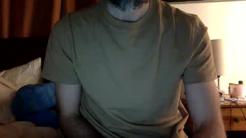 Snapshot of luluca25 chatting on January 1, 2025, 9:52 pm luluca25 online show from January 1, 2025, 9:52 pm