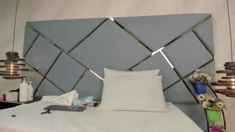 Snapshot of luna_blanca19 chatting on March 2, 2026, 7:15 am Sara online show from March 2, 2026, 7:15 am