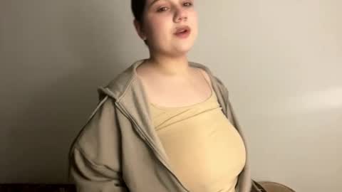 Snapshot of lunablakes chatting on February 12, 2026, 7:47 am Luna online show from February 12, 2026, 7:47 am