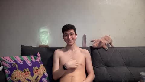 LunaPica online show from January 28, 2025, 4:41 pm