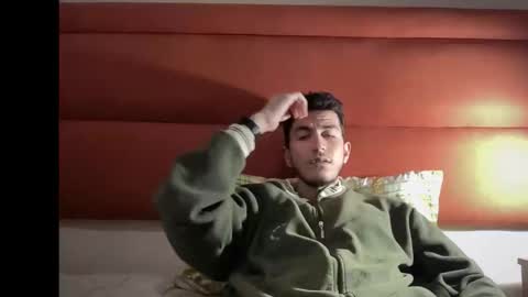 LunaPica online show from September 28, 2025, 12:10 pm