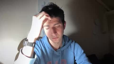 LunaPica online show from December 5, 2025, 6:59 pm