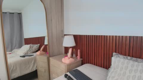 Snapshot of lunarousse_ chatting on February 26, 2026, 10:31 pm Luna Rousse online show from February 26, 2026, 10:31 pm