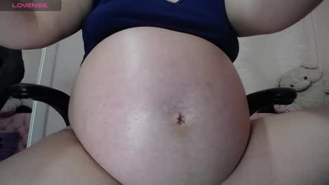 Snapshot of lunnadoll chatting on September 29, 2025, 2:38 am Katty what ever do you want on my pv is for extra tokens minimi 250 tks ty u for understand online show from September 29, 2025, 2:38 am