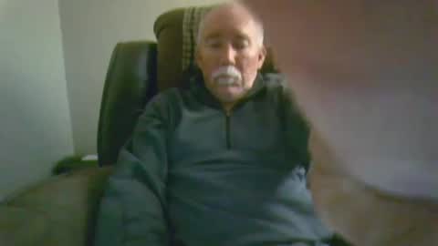 Snapshot of luv269er chatting on December 7, 2024, 3:14 am luv269er online show from December 7, 2024, 3:14 am