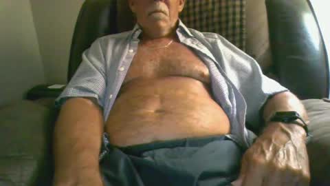 Snapshot of luv269er chatting on September 18, 2025, 4:47 am luv269er online show from September 18, 2025, 4:47 am