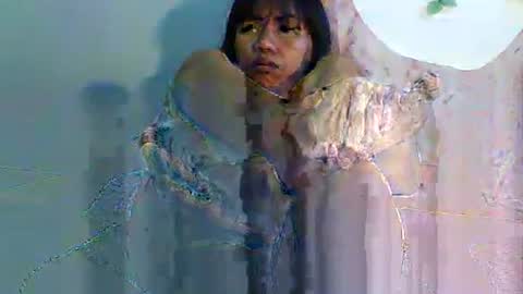 Bee Bee online show from November 26, 2025, 2:12 am