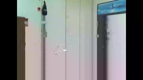 Snapshot of luxx72boy chatting on October 11, 2025, 9:41 am luxx72boy online show from October 11, 2025, 9:41 am