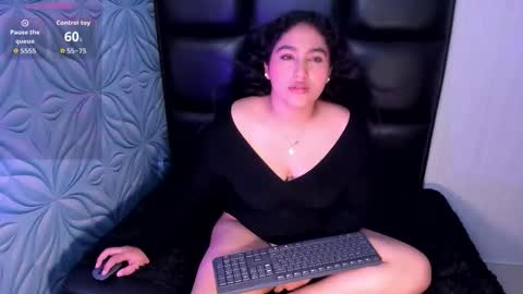 Snapshot of lya_dubois_ chatting on February 18, 2026, 2:24 pm LYA DUBOIS online show from February 18, 2026, 2:24 pm