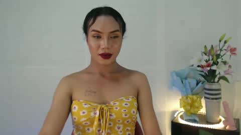 Snapshot of lykafox_xx chatting on February 19, 2025, 7:17 am alexa online show from February 19, 2025, 7:17 am