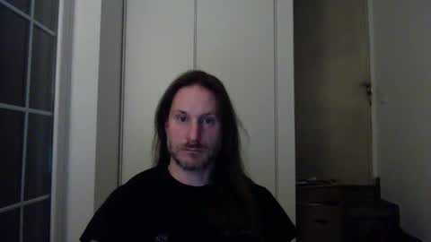 Snapshot of m4rduk81 chatting on January 14, 2025, 10:34 pm m4rduk online show from January 14, 2025, 10:34 pm