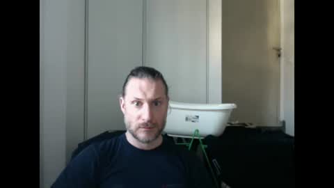 Snapshot of m4rduk81 chatting on January 26, 2025, 11:28 am m4rduk online show from January 26, 2025, 11:28 am