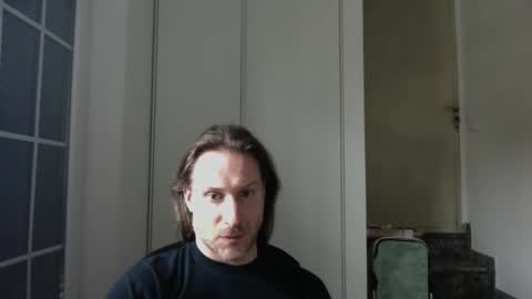 Snapshot of m4rduk81 chatting on February 19, 2025, 8:44 am m4rduk online show from February 19, 2025, 8:44 am