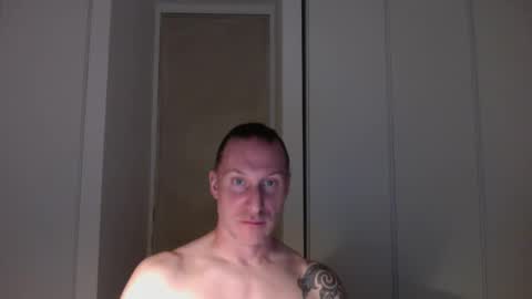 Snapshot of m4rduk81 chatting on October 3, 2025, 5:10 pm m4rduk online show from October 3, 2025, 5:10 pm