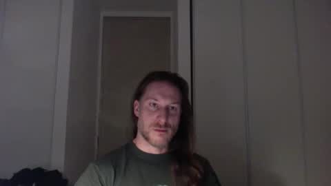 Snapshot of m4rduk81 chatting on November 24, 2025, 4:45 am m4rduk online show from November 24, 2025, 4:45 am