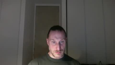 Snapshot of m4rduk81 chatting on November 26, 2025, 5:03 pm m4rduk online show from November 26, 2025, 5:03 pm