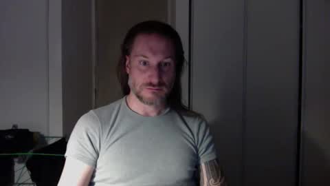 Snapshot of m4rduk81 chatting on December 15, 2025, 4:39 am m4rduk online show from December 15, 2025, 4:39 am