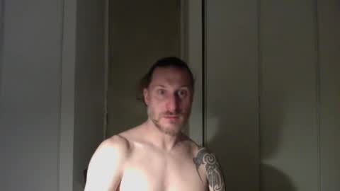 Snapshot of m4rduk81 chatting on January 8, 2026, 7:27 pm m4rduk online show from January 8, 2026, 7:27 pm