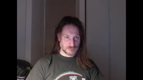 Snapshot of m4rduk81 chatting on January 14, 2026, 4:40 am m4rduk online show from January 14, 2026, 4:40 am