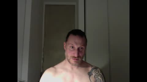 Snapshot of m4rduk81 chatting on February 19, 2026, 8:27 pm m4rduk online show from February 19, 2026, 8:27 pm