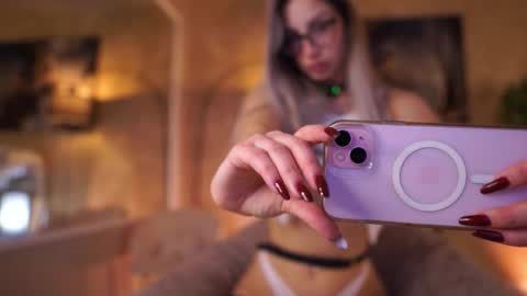 Maddie online show from February 28, 2026, 9:54 am