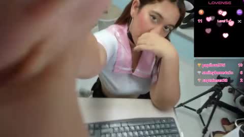 Snapshot of madison_rowan chatting on February 13, 2025, 5:58 am MADI online show from February 13, 2025, 5:58 am