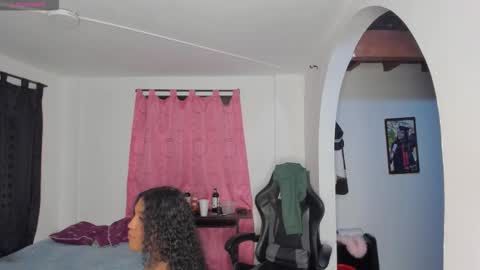 Snapshot of madisonbrunette_lxs chatting on February 1, 2026, 3:27 am madison online show from February 1, 2026, 3:27 am