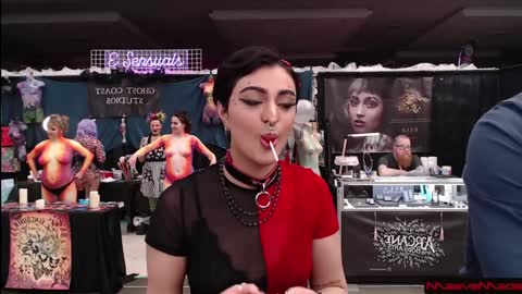 Meaves online show from February 1, 2025, 10:34 pm