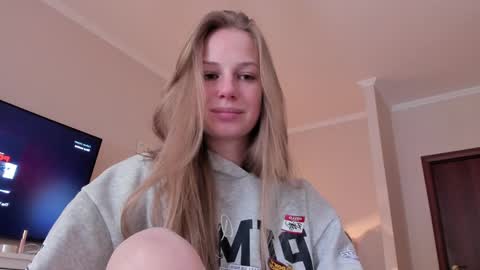 Snapshot of magic_couple13 chatting on February 8, 2026, 10:51 am Alice online show from February 8, 2026, 10:51 am