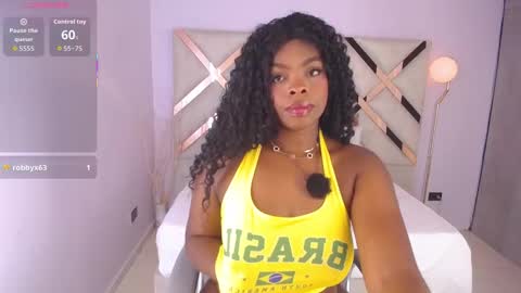 Snapshot of maiacharris_ chatting on January 12, 2026, 12:43 pm Maia Charris online show from January 12, 2026, 12:43 pm