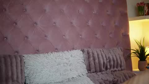  Maia  online show from January 10, 2026, 9:16 pm