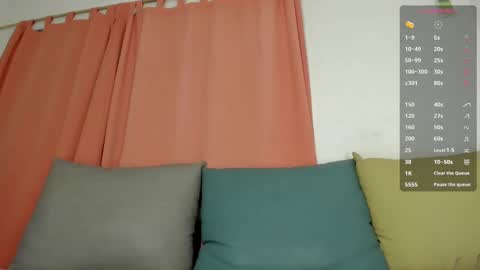 Snapshot of maison_sofiaa chatting on February 4, 2025, 5:10 am online show from February 4, 2025, 5:10 am