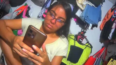 Snapshot of maite2020 chatting on December 3, 2024, 9:33 am maite2020 online show from December 3, 2024, 9:33 am