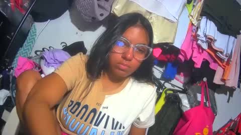 Snapshot of maite2020 chatting on December 19, 2024, 9:40 am maite2020 online show from December 19, 2024, 9:40 am