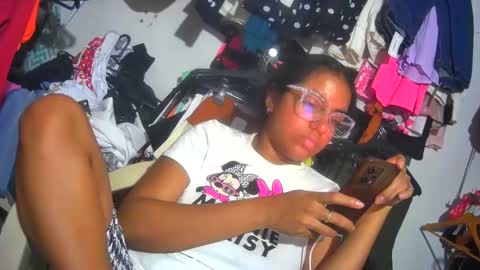 Snapshot of maite2020 chatting on December 22, 2024, 6:48 pm maite2020 online show from December 22, 2024, 6:48 pm