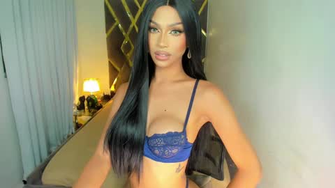 Snapshot of majestictspatty chatting on February 26, 2025, 3:42 am Patty Grey online show from February 26, 2025, 3:42 am