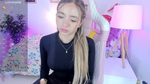 Majo online show from December 23, 2024, 10:44 pm