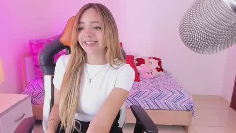 Majo online show from March 12, 2025, 3:40 pm