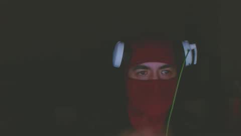 Snapshot of manuelvalentine chatting on March 5, 2026, 1:23 am ManuelValentine online show from March 5, 2026, 1:23 am