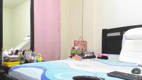 Snapshot of mara2020xxx69 chatting on February 5, 2026, 12:32 pm Mara online show from February 5, 2026, 12:32 pm