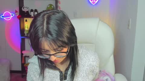 Snapshot of marcelinegh chatting on December 11, 2024, 2:33 pm Marceline online show from December 11, 2024, 2:33 pm