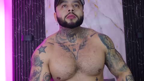 Snapshot of marcus_fit1 chatting on February 8, 2026, 2:04 am Marcus online show from February 8, 2026, 2:04 am