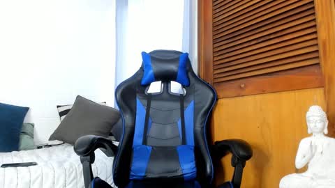 Snapshot of marcus_taylor1997 chatting on February 5, 2025, 9:50 pm Marcus Taylor online show from February 5, 2025, 9:50 pm