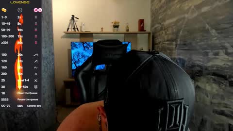 Snapshot of marcuscollins1_ chatting on February 12, 2026, 2:01 pm Marcus online show from February 12, 2026, 2:01 pm