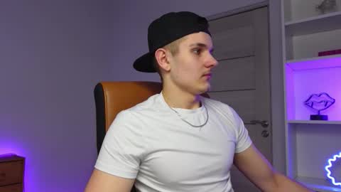 Snapshot of mark_karson chatting on February 10, 2026, 7:07 pm MARK KARSON online show from February 10, 2026, 7:07 pm