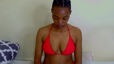 Snapshot of marly_babe chatting on February 13, 2026, 6:20 am Marly online show from February 13, 2026, 6:20 am