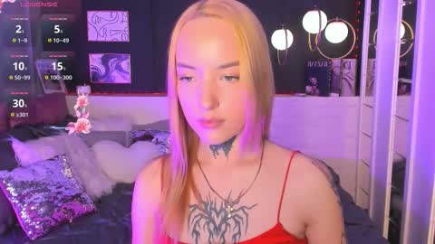 Snapshot of marquise_villaret chatting on March 1, 2026, 6:04 am marquise_villaret online show from March 1, 2026, 6:04 am