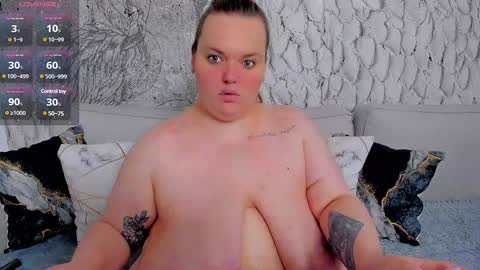 Snapshot of marry_girl chatting on December 7, 2024, 11:45 pm Mary online show from December 7, 2024, 11:45 pm