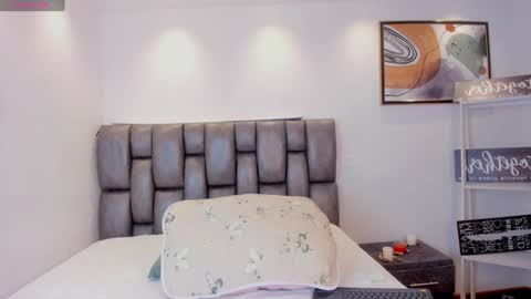 Snapshot of martina_mancinii chatting on January 21, 2025, 11:56 am Martina online show from January 21, 2025, 11:56 am