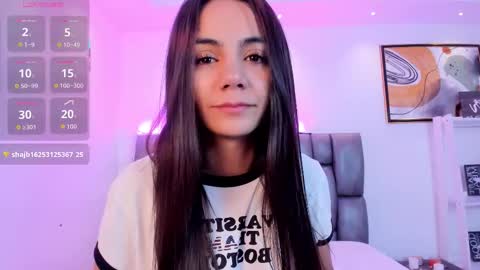 Snapshot of martina_mancinii chatting on February 20, 2026, 12:38 pm Martina online show from February 20, 2026, 12:38 pm